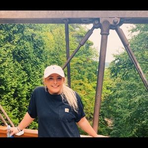 Meet your Posher, Tori🌟